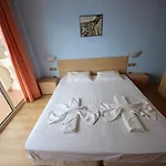 Апартаменты Menada Andalusia Елените