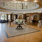 Menada Andalusia Апартаменты Елените