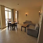 Menada Andalusia Апартаменты Елените