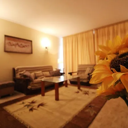 Menada Andalusia Apartamento Elenite