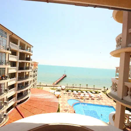 Menada Andalusia * Elenite