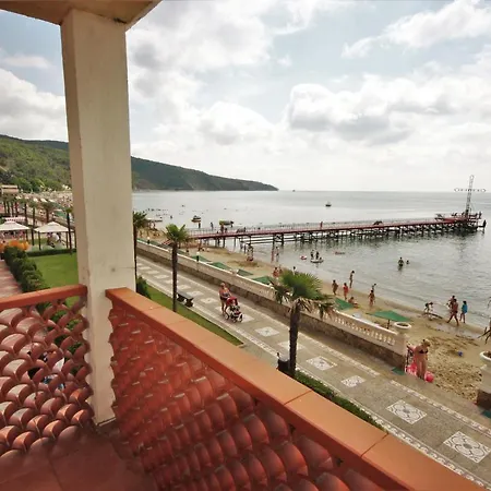 Menada Andalusia אלניטה